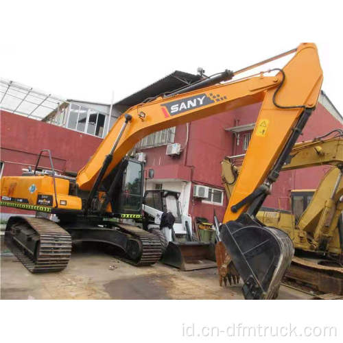 Excavavor Digunakan SANY 215